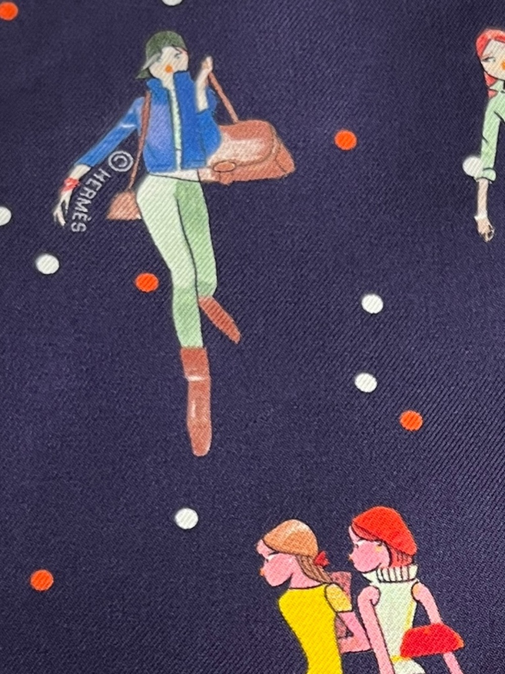 VINTAGE Hermes "Les Parisiennes De Kiraz" 100% Silk Pochette gavroche - Picture 4 of 10